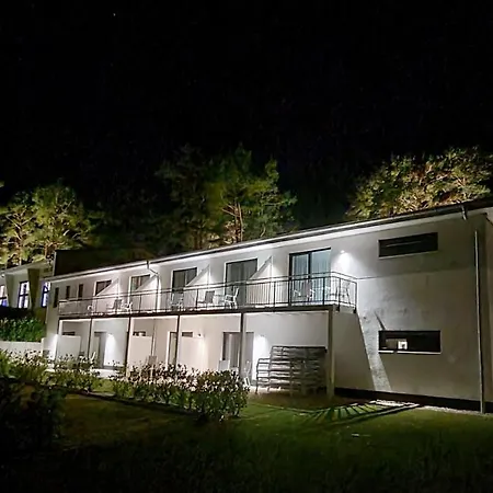 Art & Galerie Lenz Plauer See Hotel Fuenfseen