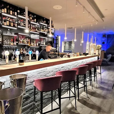 Art & Galerie Lenz Plauer See Fuenfseen