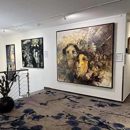 Art & Galerie Lenz Plauer See Hotel