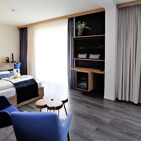 Hotel Art & Galerie Lenz Plauer See