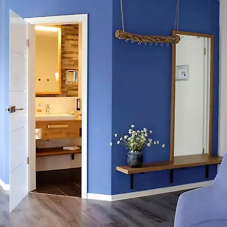 Art & Galerie Lenz Plauer See