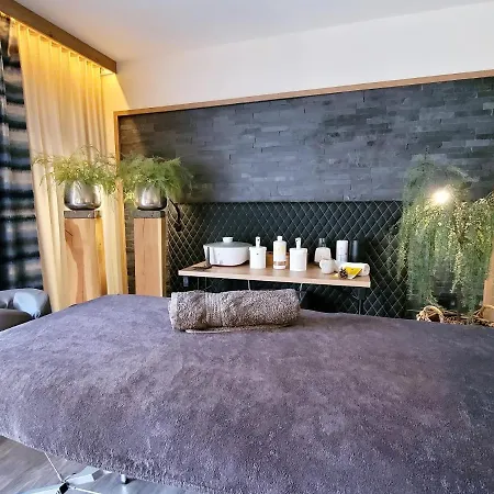 Hotel Art & Galerie Lenz Plauer See Fuenfseen